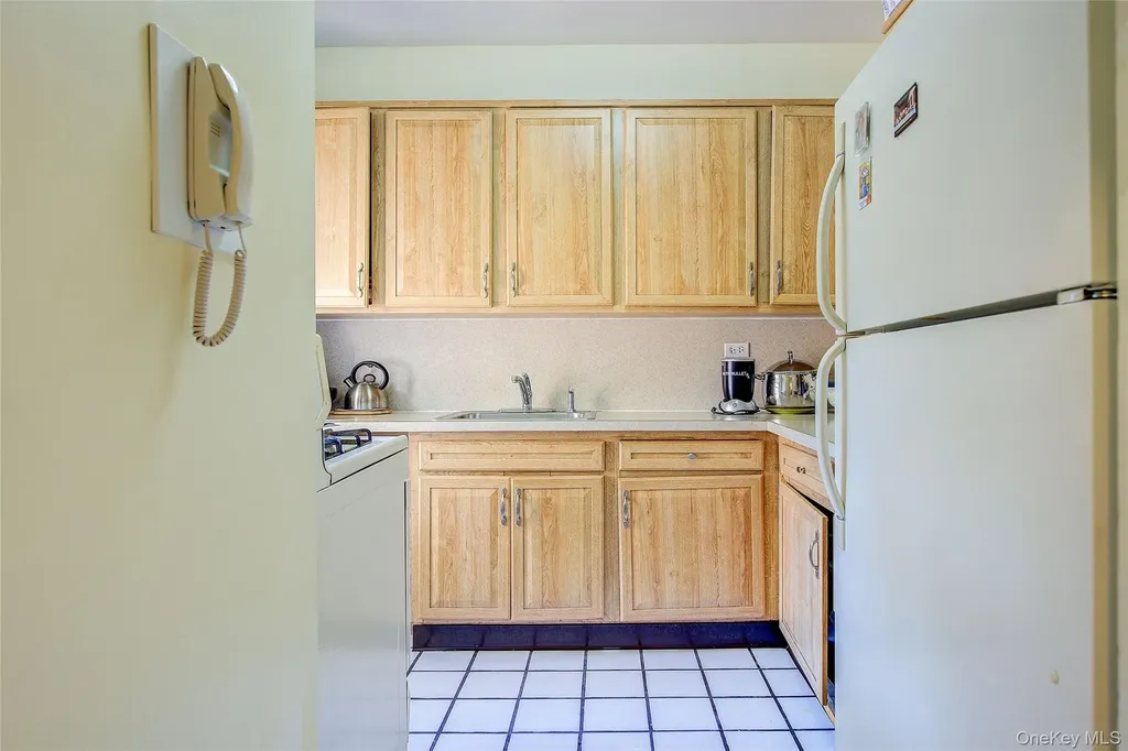 78-11 35th Avenue Jackson Heights NY 11372