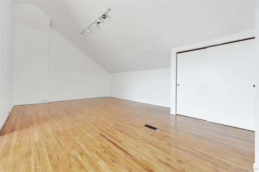 519 West Broadway Long Beach NY 11561