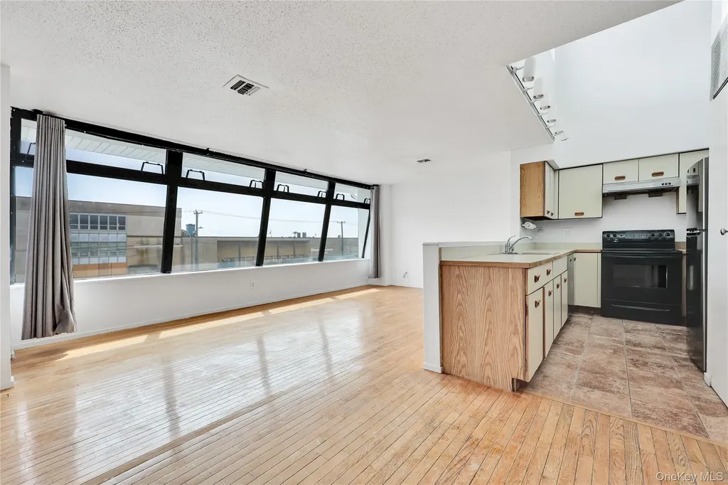 519 West Broadway Long Beach NY 11561