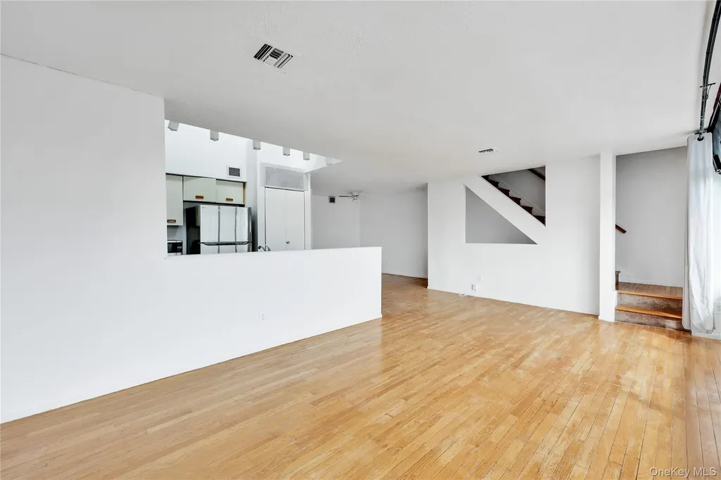 519 West Broadway Long Beach NY 11561
