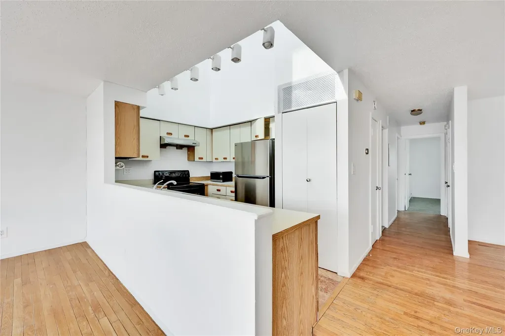 519 West Broadway Long Beach NY 11561