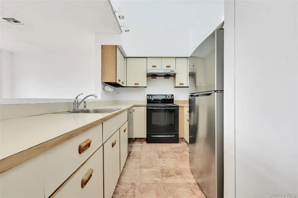 519 West Broadway Long Beach NY 11561