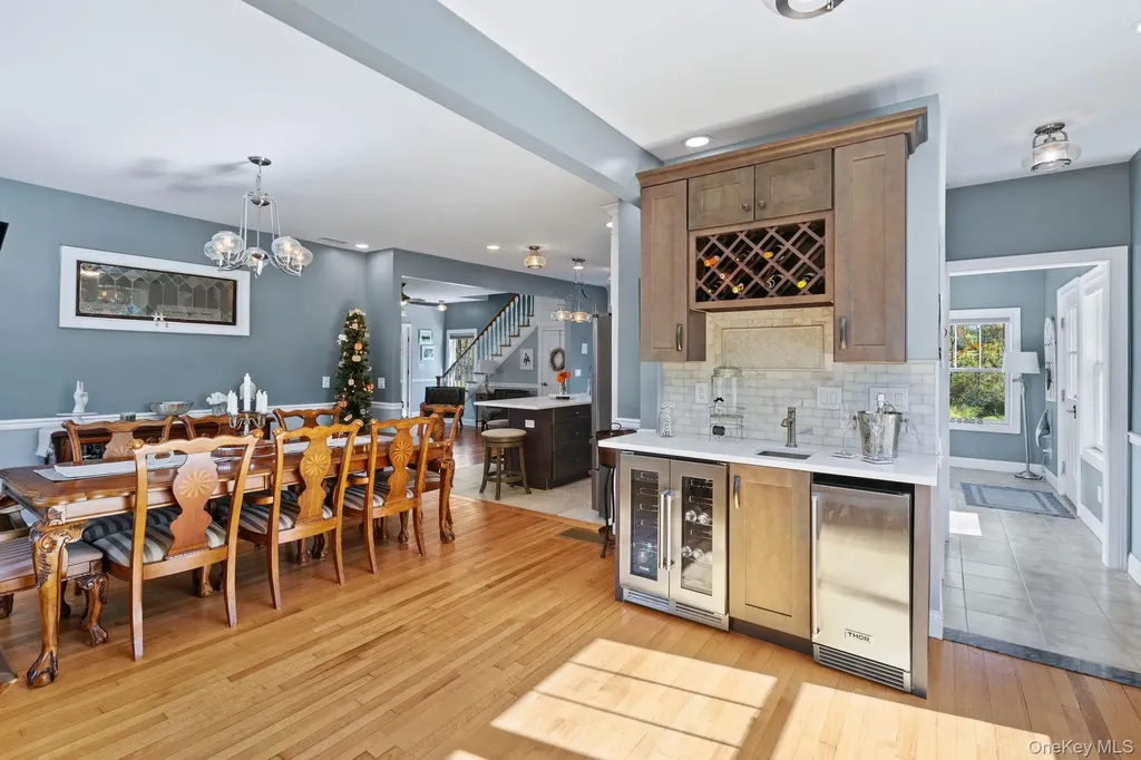 42 Colonial Avenue Warwick NY 10990