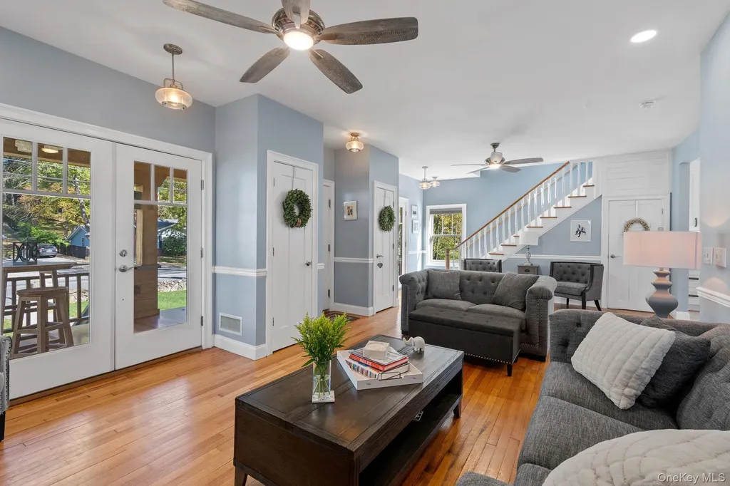 42 Colonial Avenue Warwick NY 10990