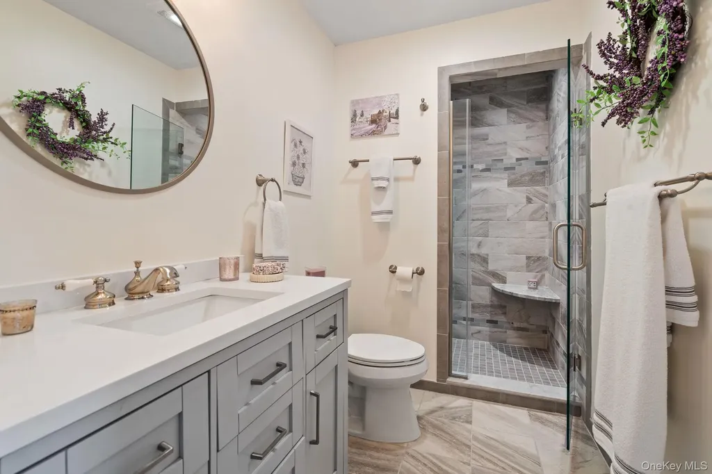 42 Colonial Avenue Warwick NY 10990
