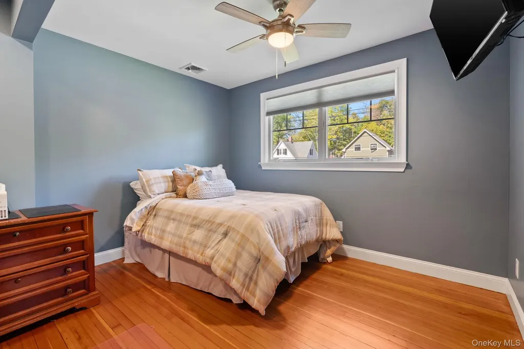 42 Colonial Avenue Warwick NY 10990