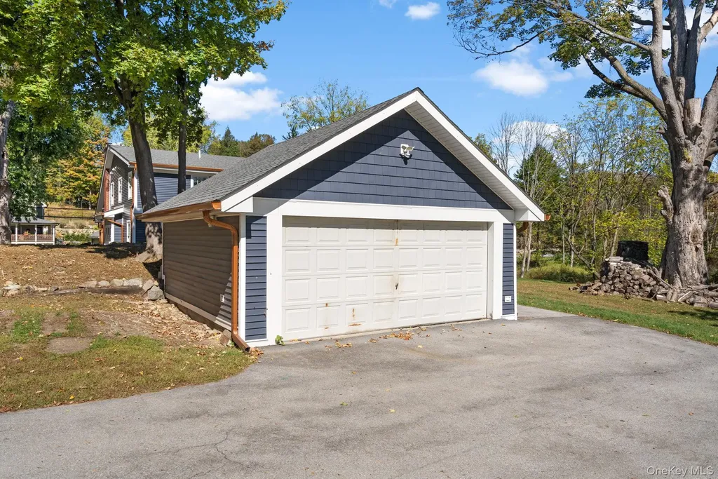 42 Colonial Avenue Warwick NY 10990