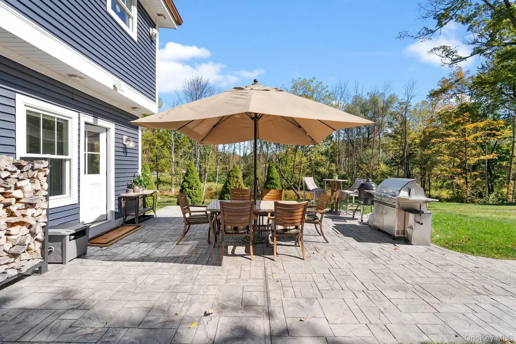 42 Colonial Avenue Warwick NY 10990