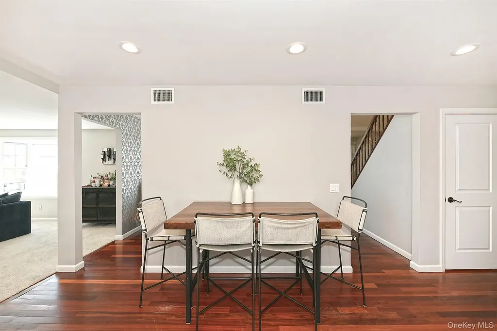 11 Westfield Drive Centerport NY 11721