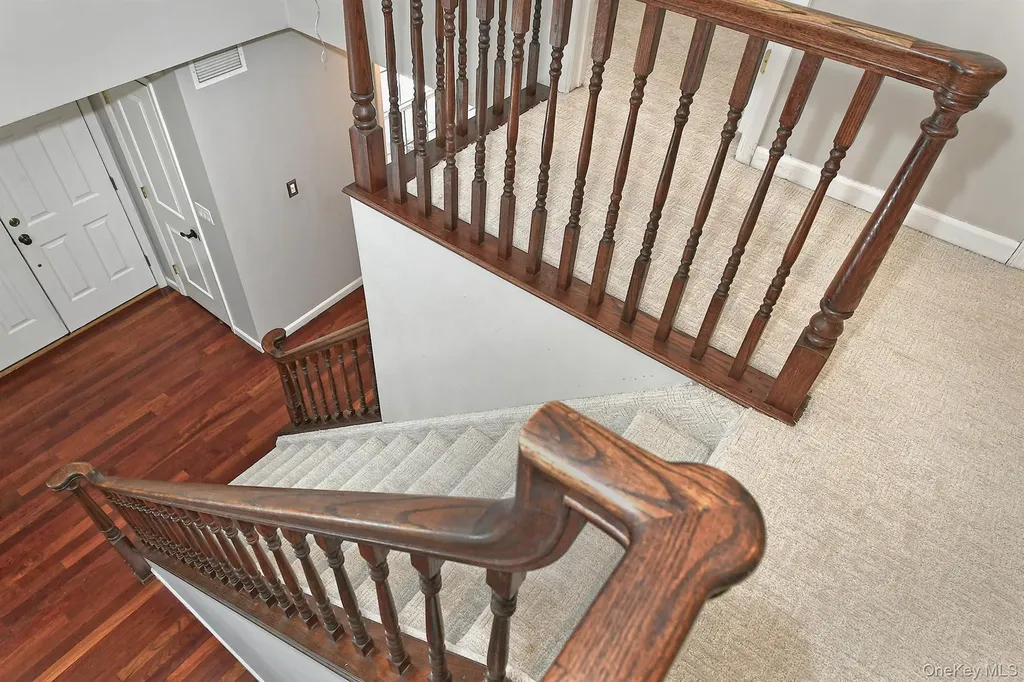 11 Westfield Drive Centerport NY 11721
