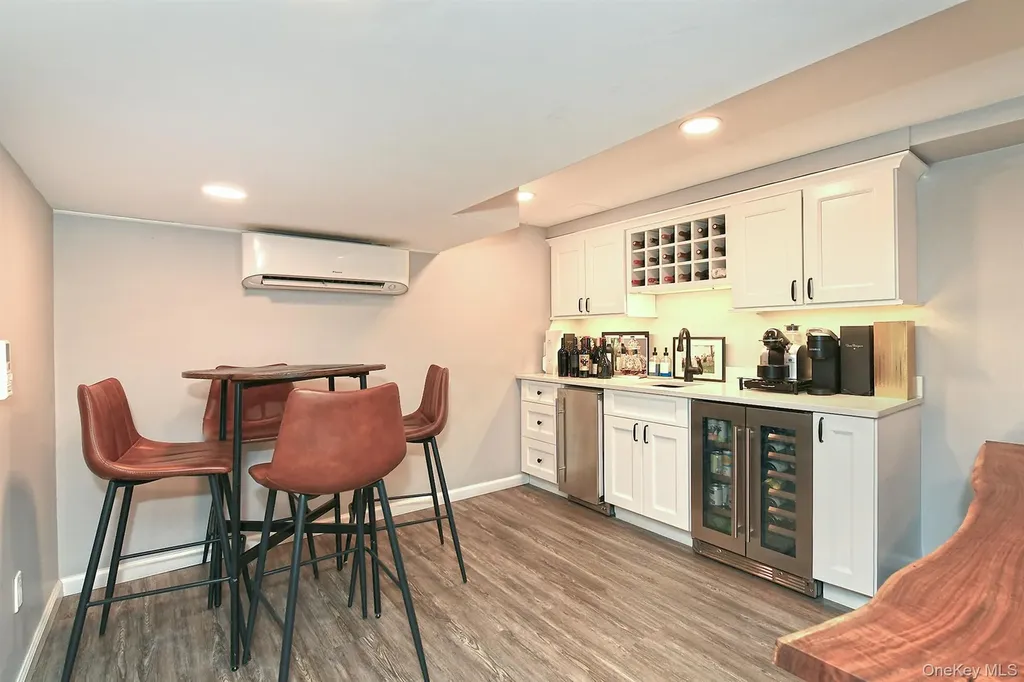 11 Westfield Drive Centerport NY 11721