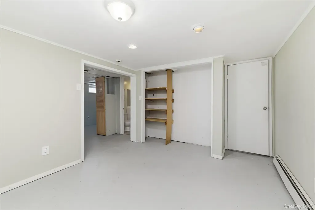 449 52nd Street Lindenhurst NY 11757