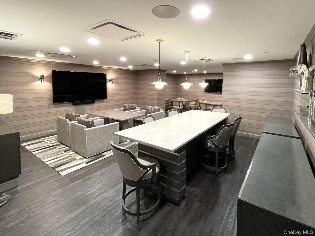 10 City Place White Plains NY 10601