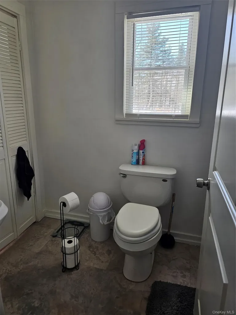 11 Philcox Road Middletown NY 10940