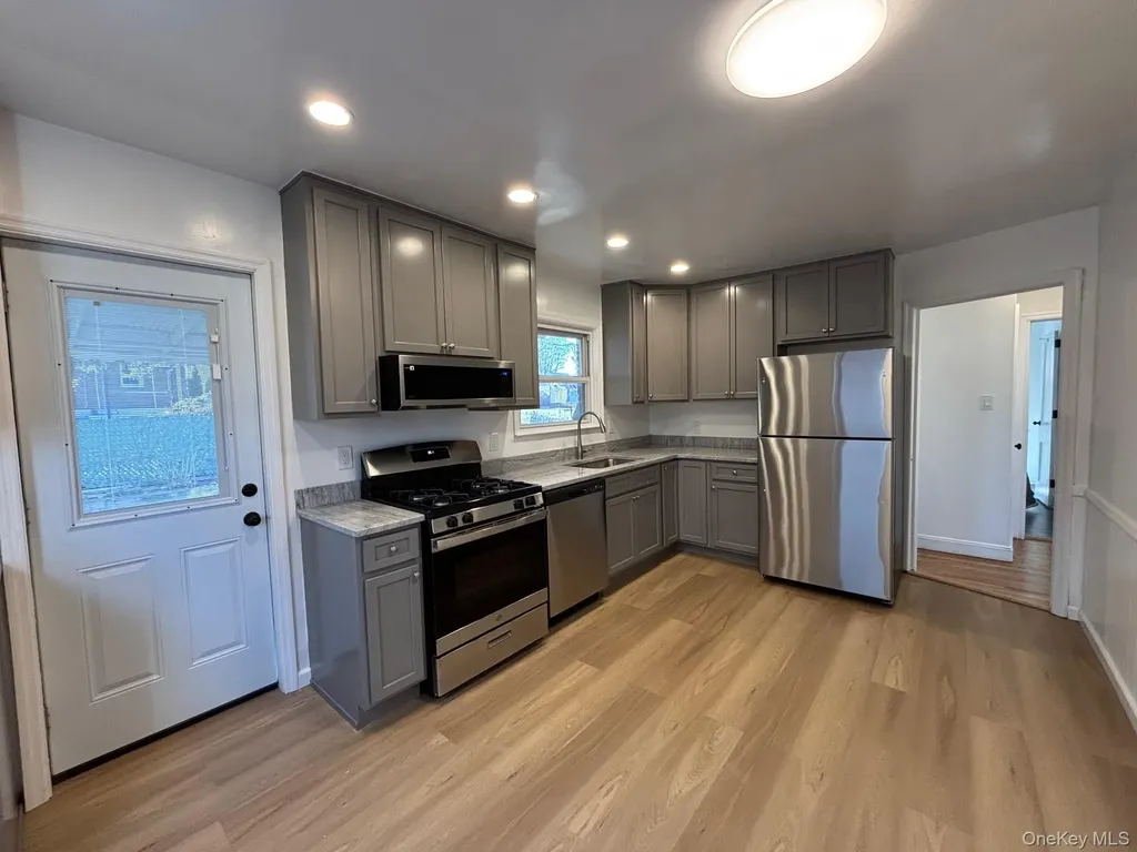 14 Chamberlain Avenue Yonkers NY 10704