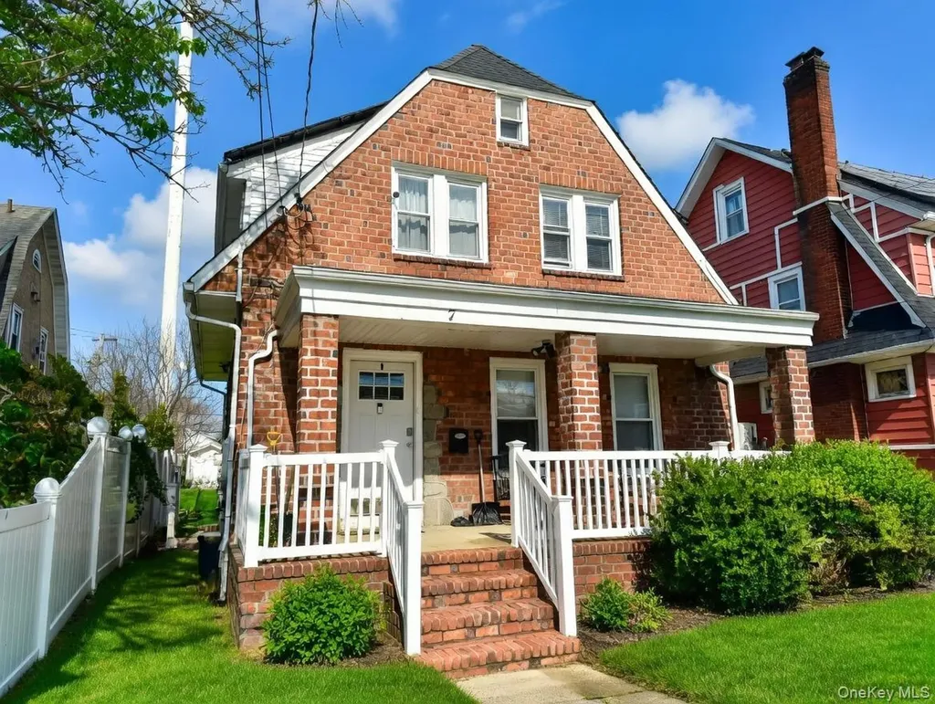7 Bernhard Street Hempstead NY 11550
