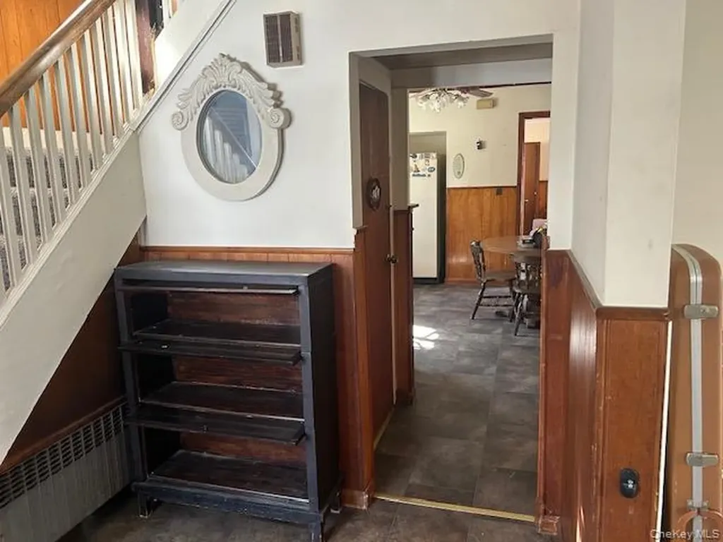 389 Hamilton Avenue Hewlett NY 11557