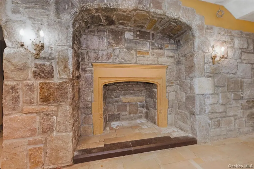 8 Eastway Bronxville NY 10708
