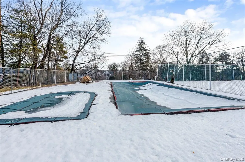 8 Eastway Bronxville NY 10708