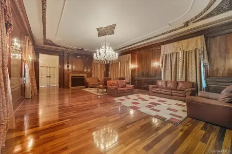 8 Eastway Bronxville NY 10708