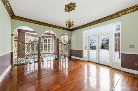 8 Eastway Bronxville NY 10708