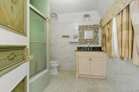 8 Eastway Bronxville NY 10708