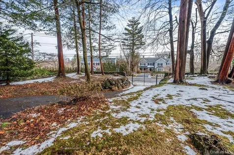 8 Eastway Bronxville NY 10708