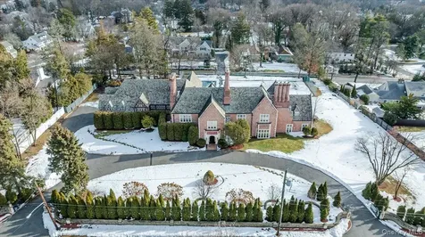 8 Eastway Bronxville NY 10708