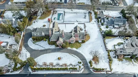 8 Eastway Bronxville NY 10708