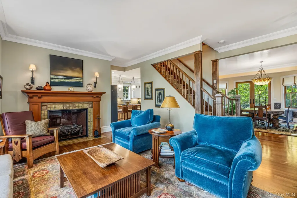 40 Park Way Sea Cliff NY 11579