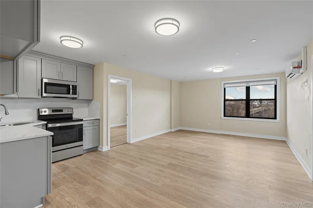 135 Wakefield Avenue Yonkers NY 10704