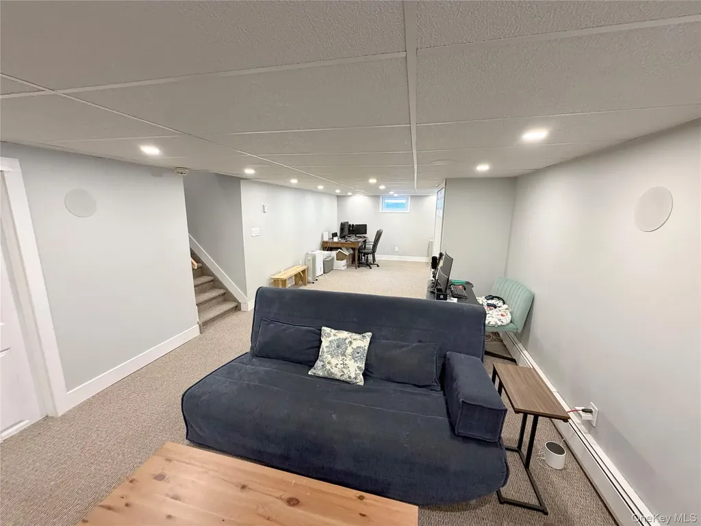 22 Berkshire Road West Babylon NY 11704