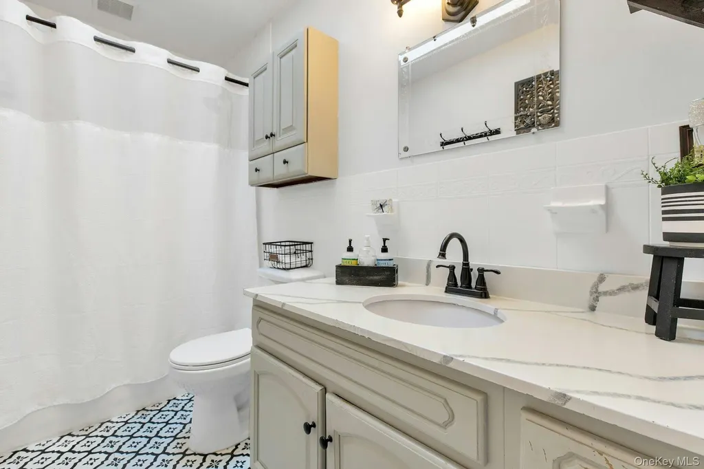 1295 Wilson Place West Islip NY 11795
