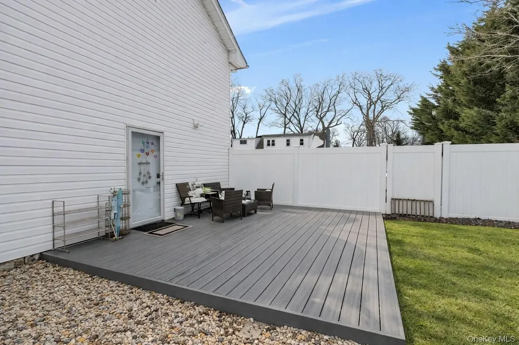 1295 Wilson Place West Islip NY 11795