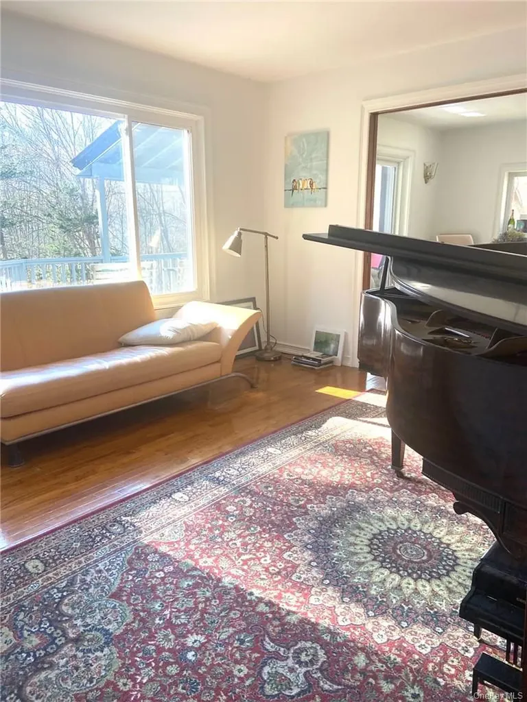 46 Patricia Lane Clinton Corners NY 12514