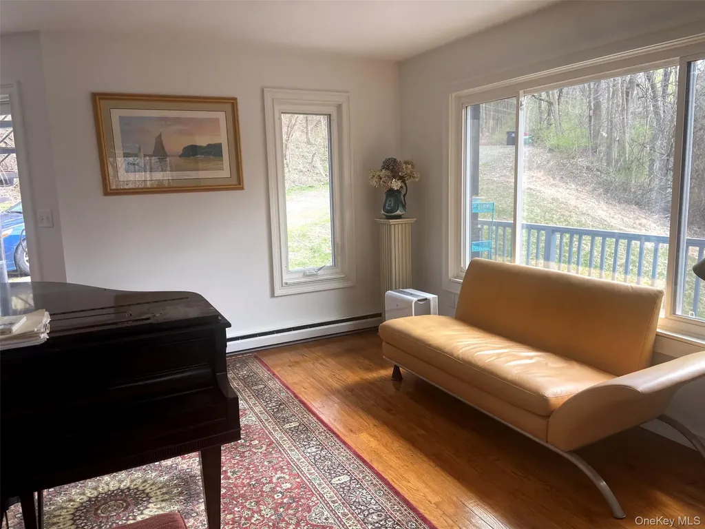 46 Patricia Lane Clinton Corners NY 12514