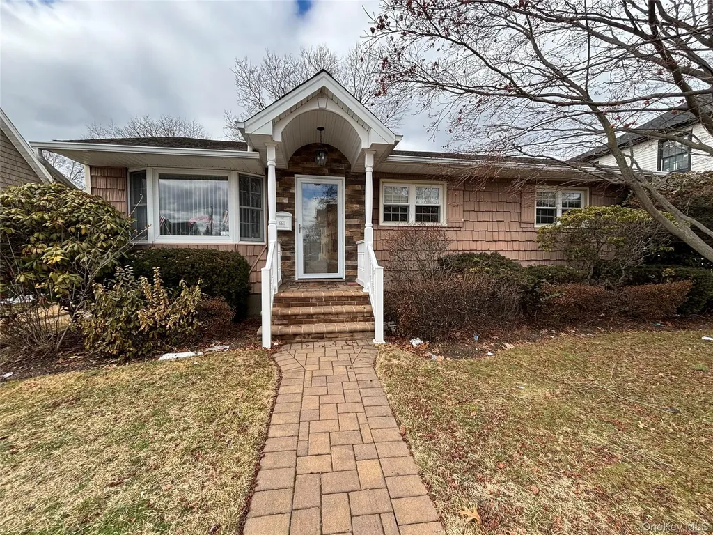 660 Hewlett Street Franklin Square NY 11010
