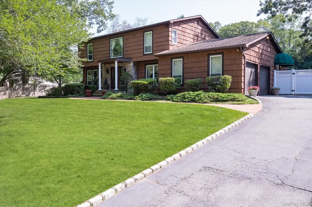 219 Burrs Lane Dix Hills NY 11746