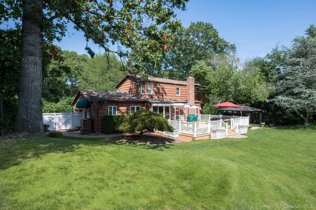 219 Burrs Lane Dix Hills NY 11746