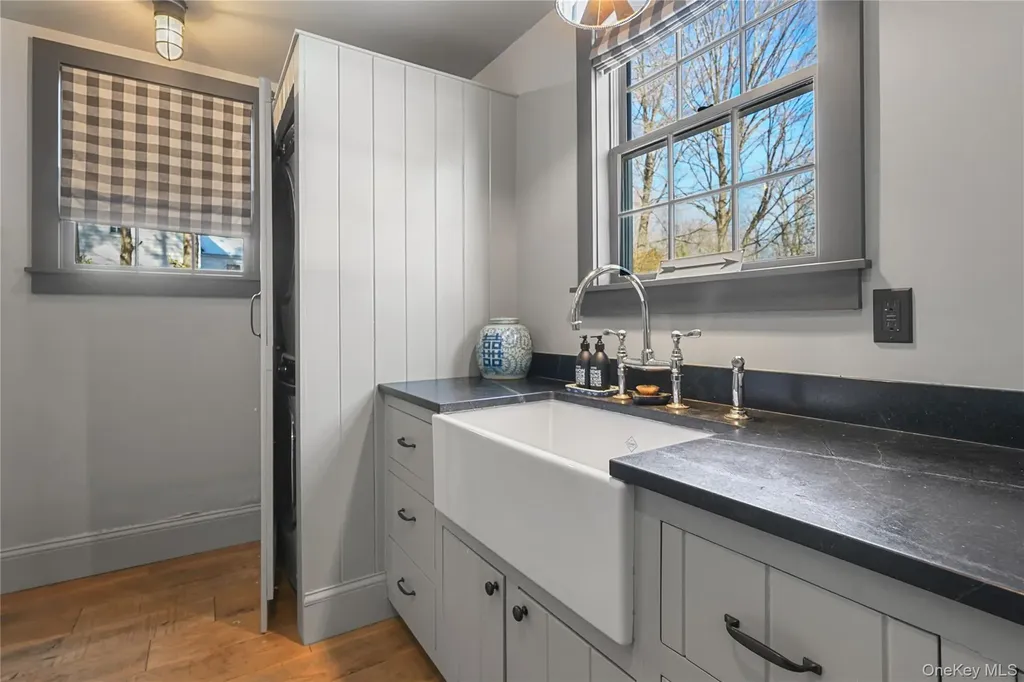 259 Westchester Avenue Pound Ridge NY 10576