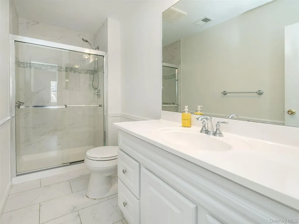 78 Santa Barbara Drive Plainview NY 11803