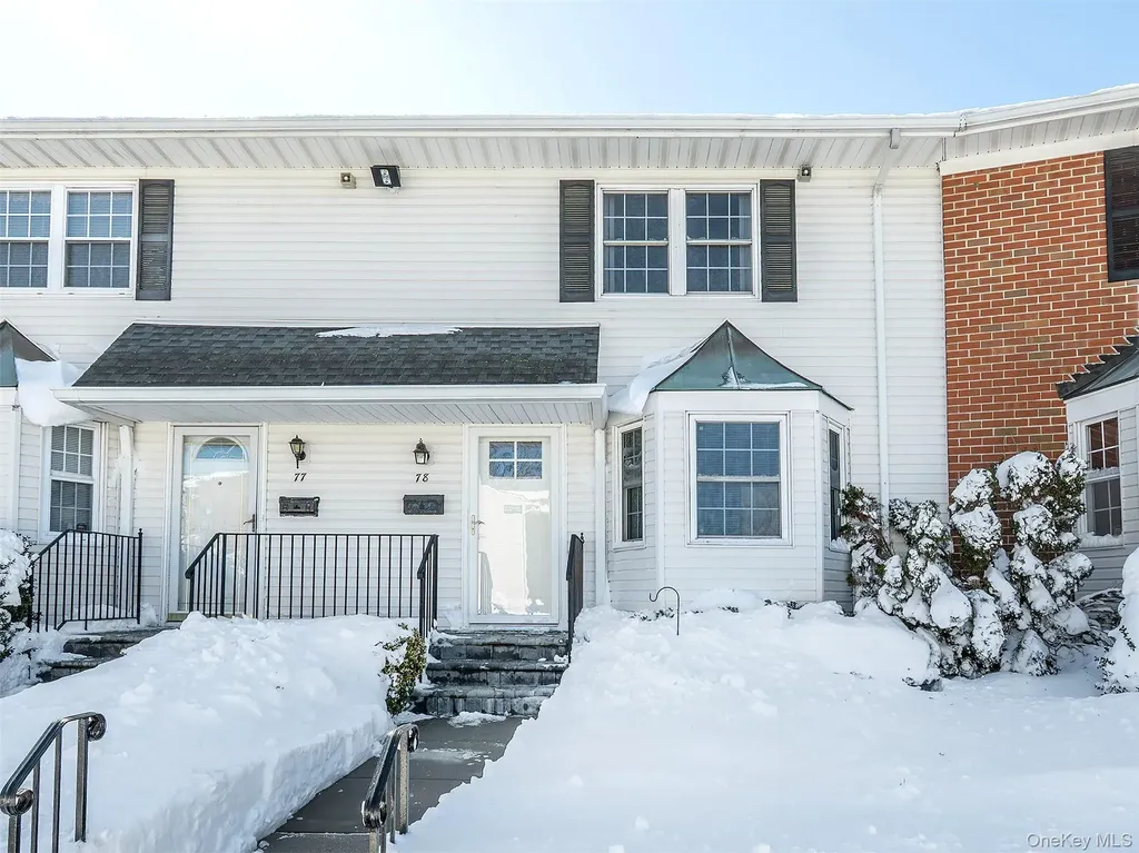 78 Santa Barbara Drive Plainview NY 11803