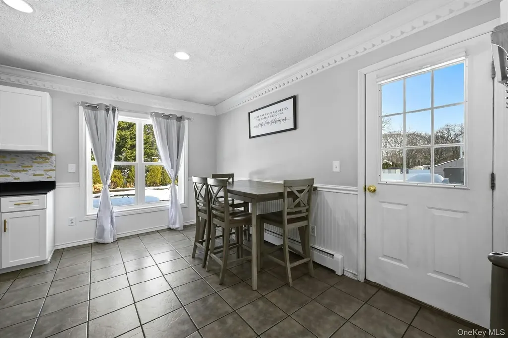 7 Harwood Way Coram NY 11727