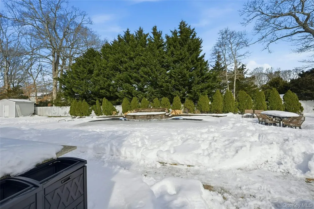 7 Harwood Way Coram NY 11727