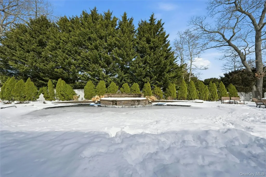 7 Harwood Way Coram NY 11727