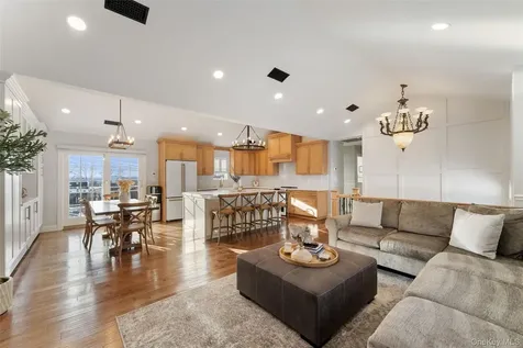 3175 Court Street Yorktown Heights NY 10598
