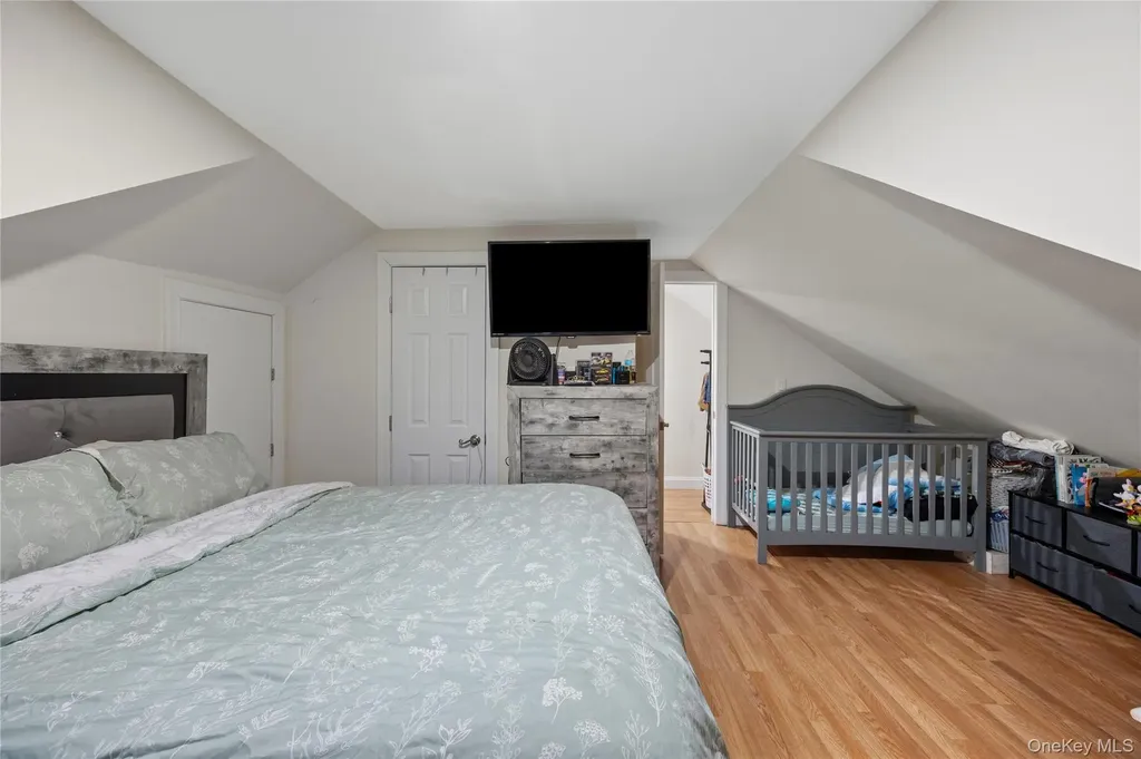 23 Pineview Boulevard Central Islip NY 11722