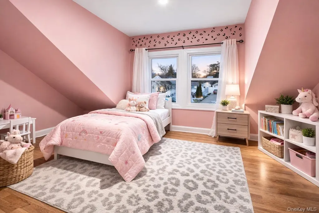 23 Pineview Boulevard Central Islip NY 11722