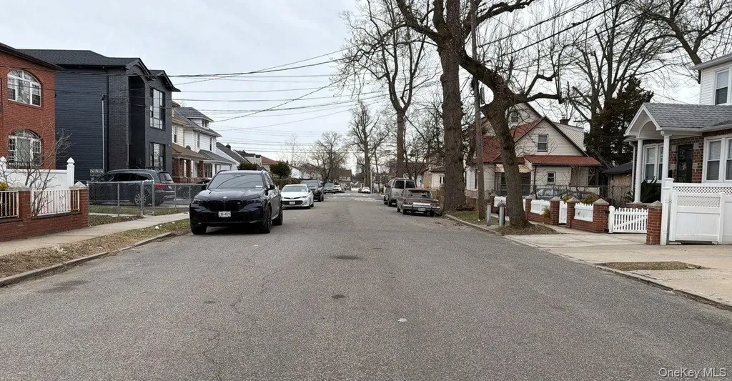 135-15 220th Place Laurelton NY 11413