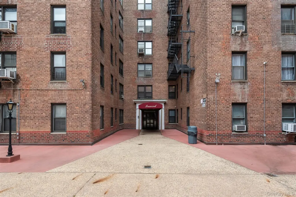 83-75 Woodhaven Boulevard Woodhaven NY 11421